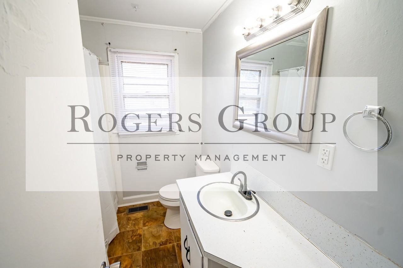 881 Coble Blvd - Photo 3 of 9