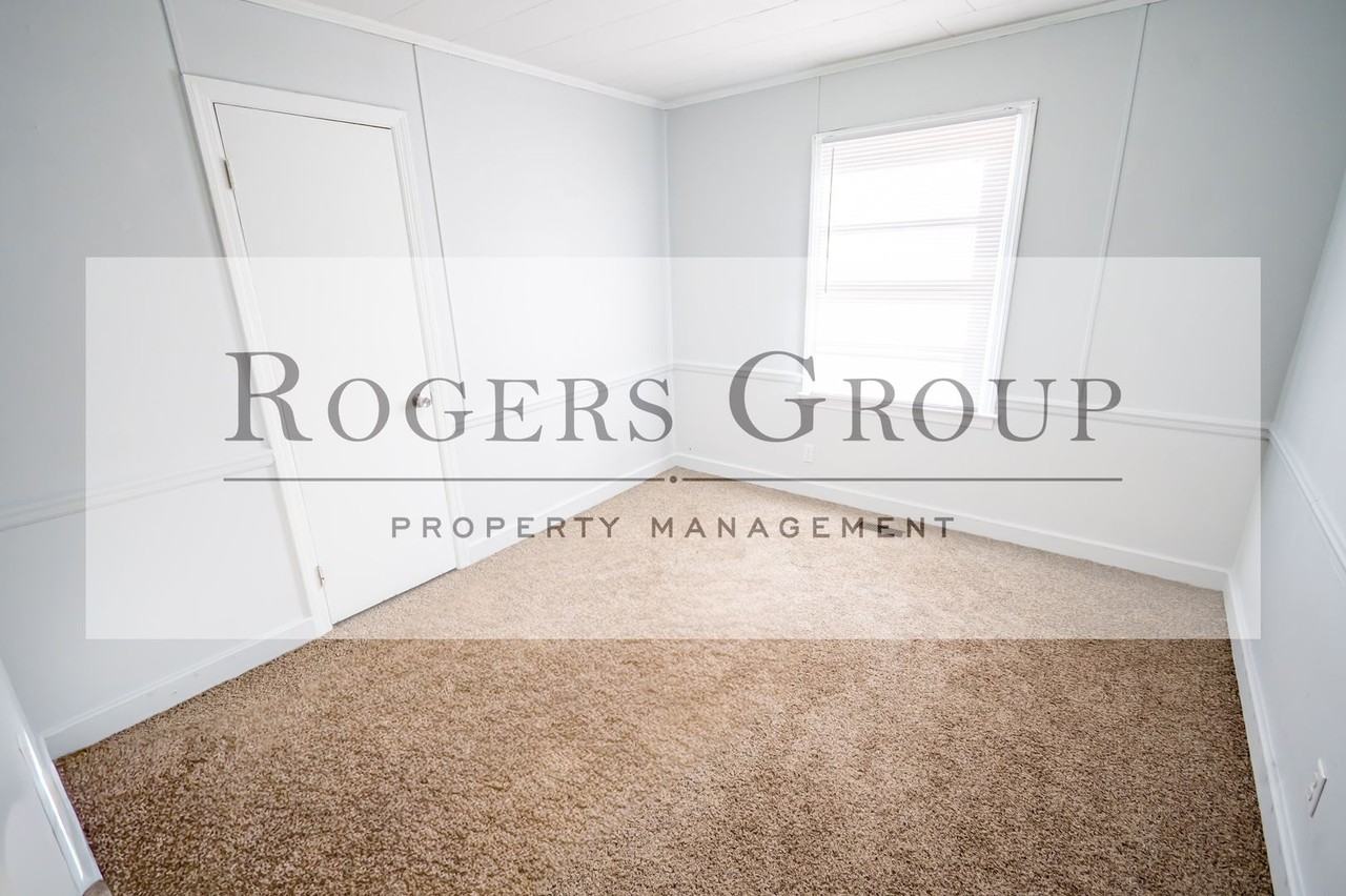 881 Coble Blvd - Photo 4 of 9