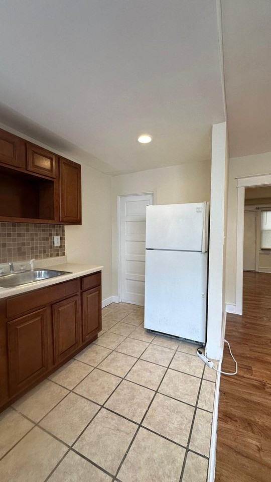 5571 Blakemore St - Photo 6 of 16