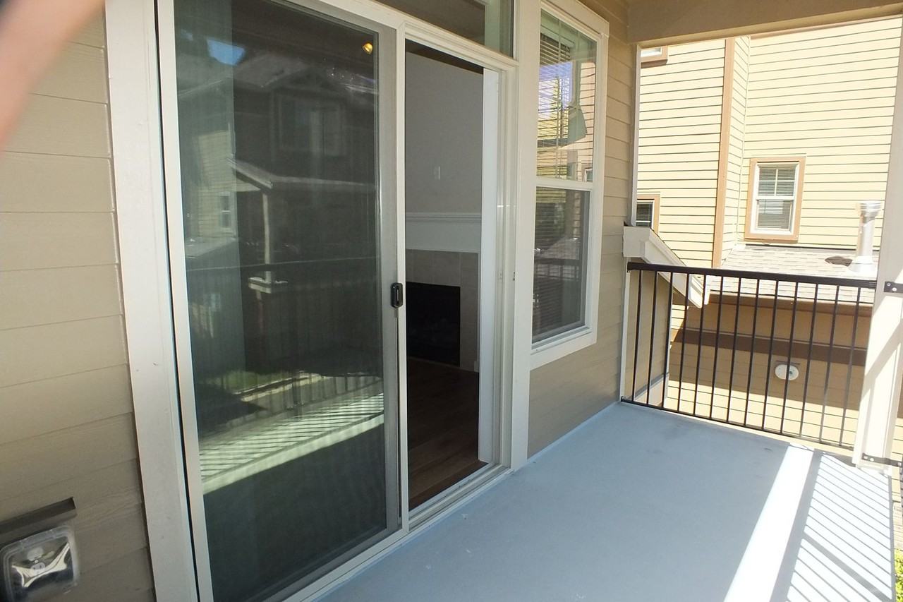 134 Ne 78th Ave - Photo 7 of 9