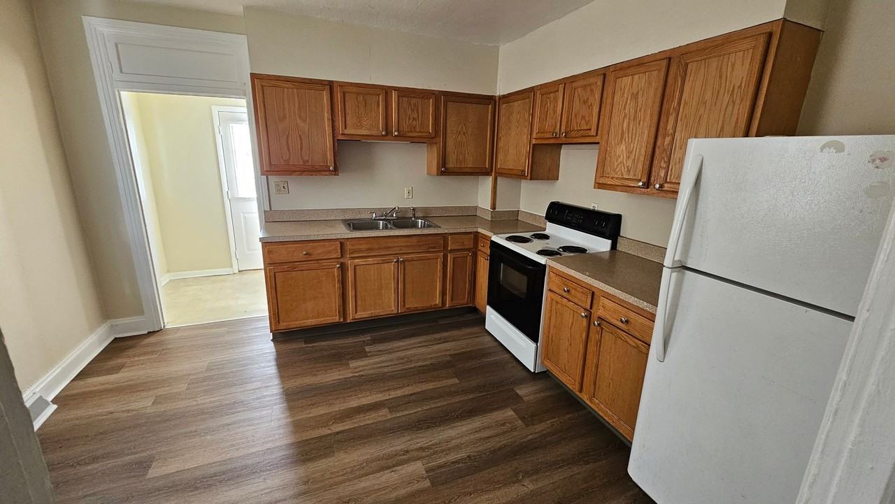 119 Mccomas St - Photo 2 of 14