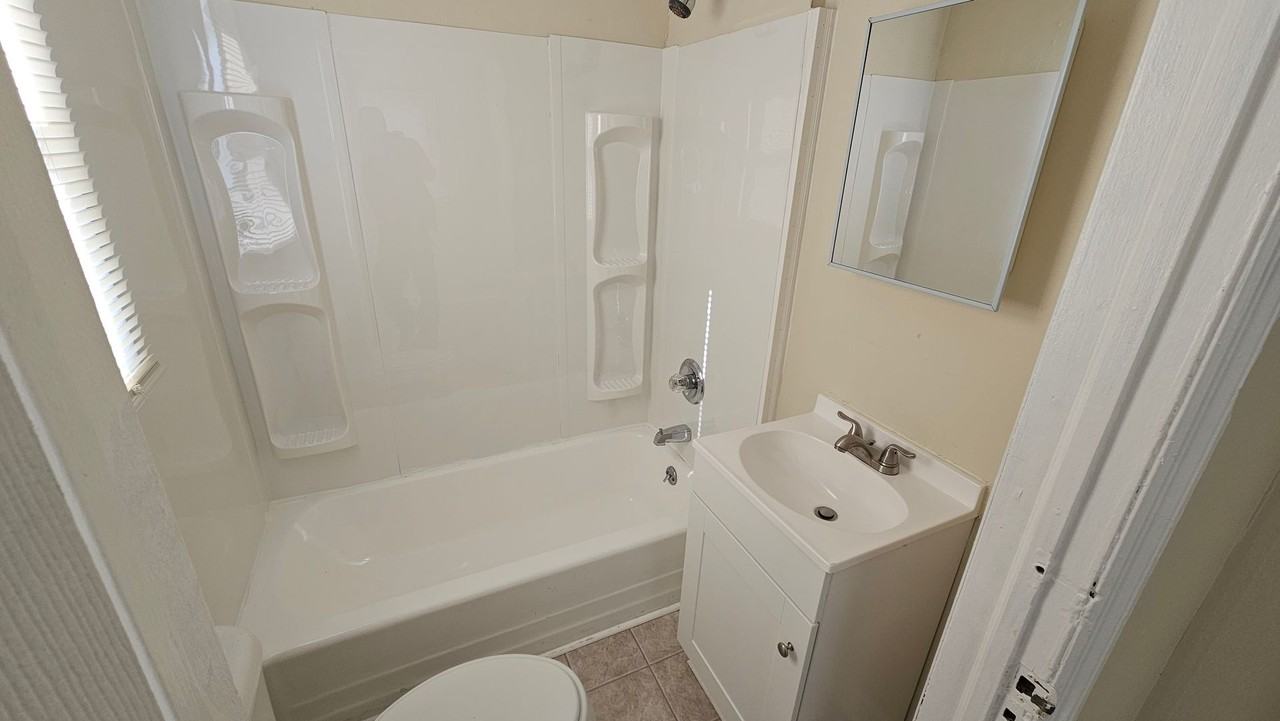 119 Mccomas St - Photo 6 of 14