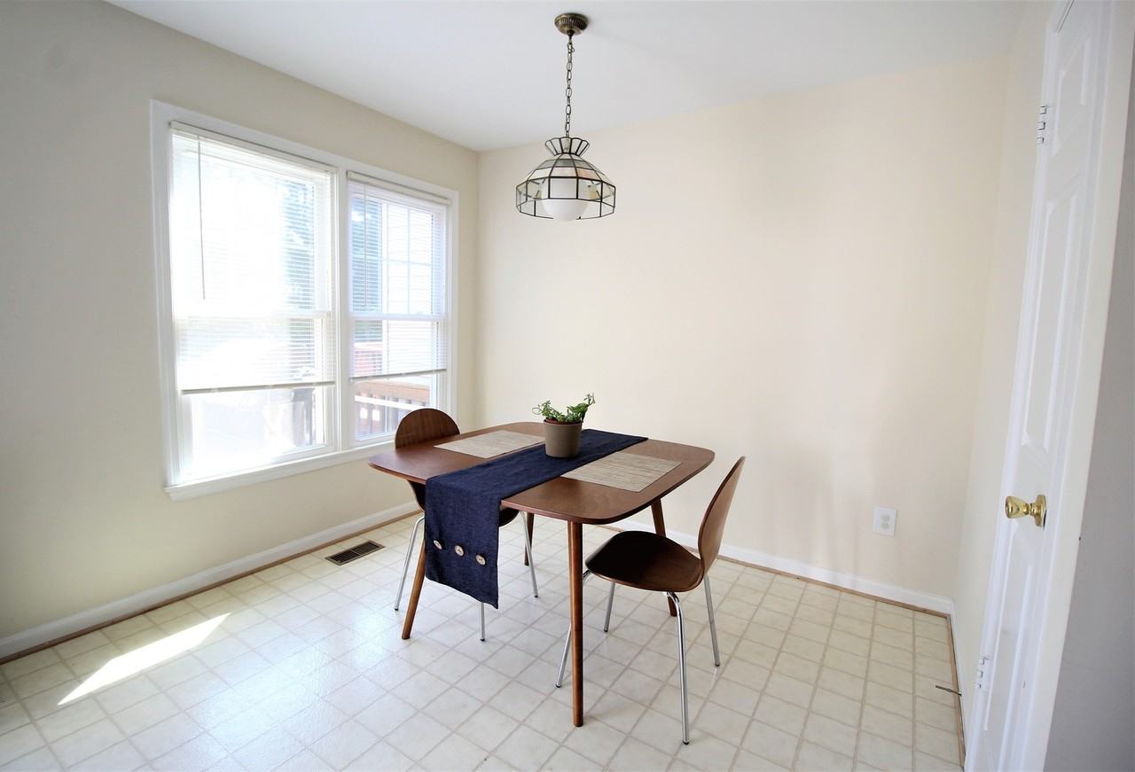 5317 Buxton Ct - Photo 4 of 14