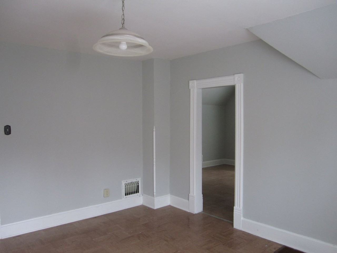 218 N 4th St - Photo 5 of 14