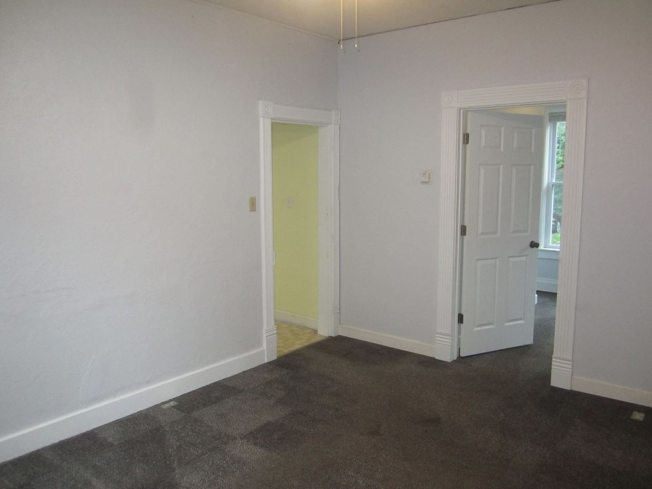 218 N 4th St - Photo 7 of 14