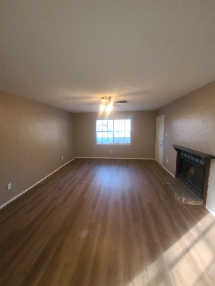 120 Jester Cir - Photo 4 of 13