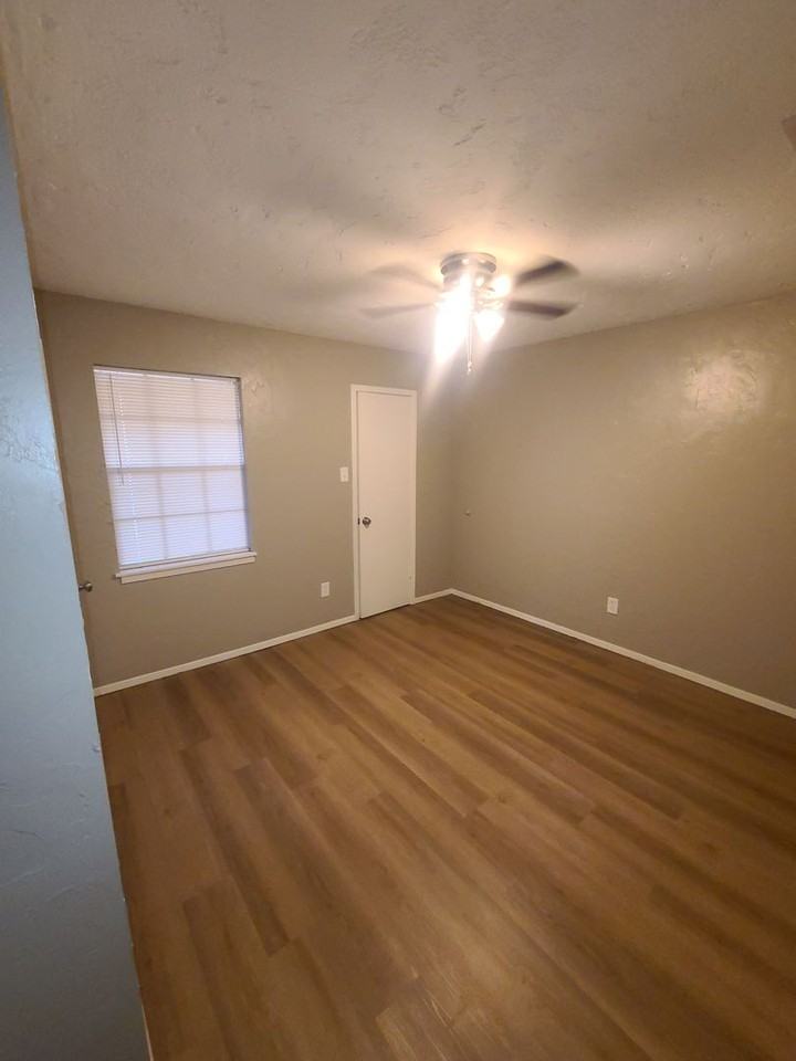 120 Jester Cir - Photo 6 of 13