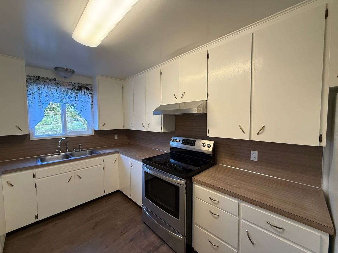 22626 Sofie Rd #B - Photo 3 of 18