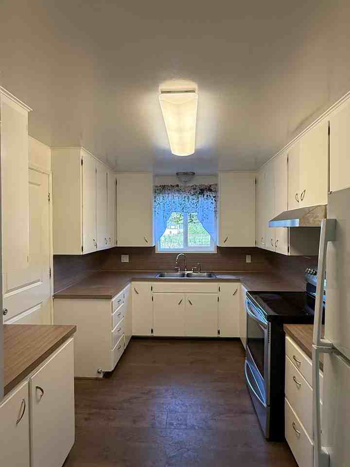 22626 Sofie Rd #B - Photo 5 of 18