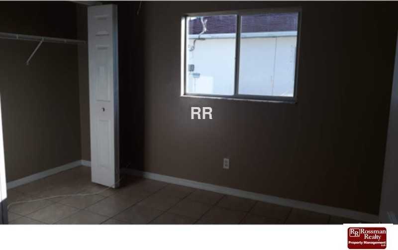 1231 Se 8th Ter - Photo 7 of 13