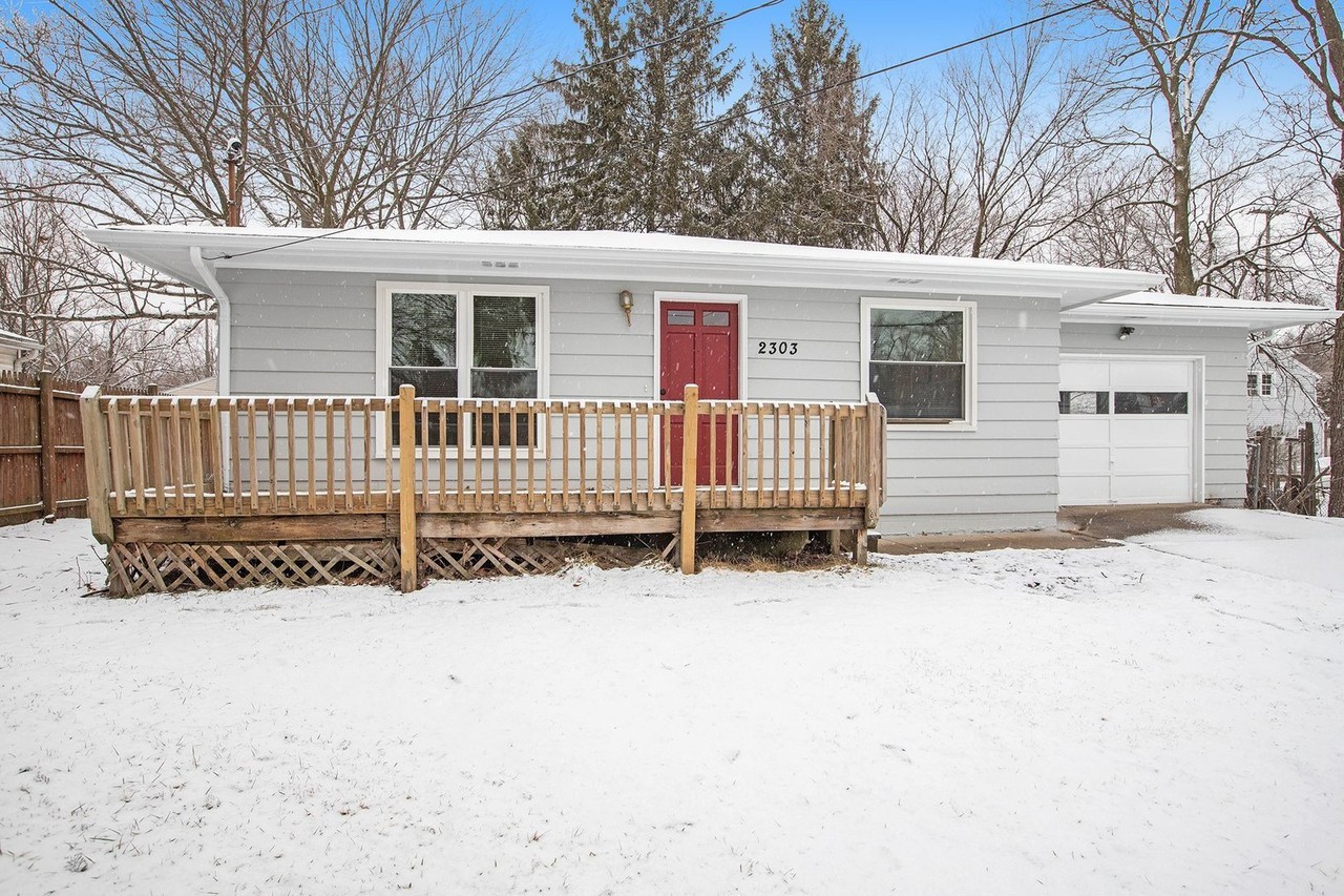 2303 Humphrey St - Photo 2 of 21