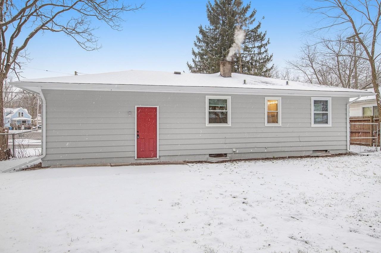 2303 Humphrey St - Photo 4 of 21