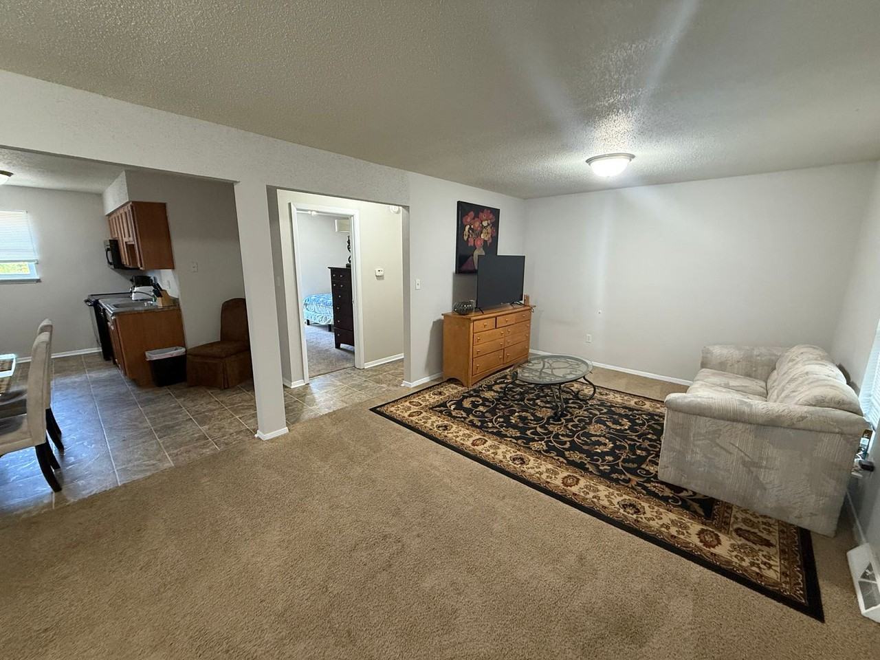 205 Wheaton Ct - Photo 3 of 27