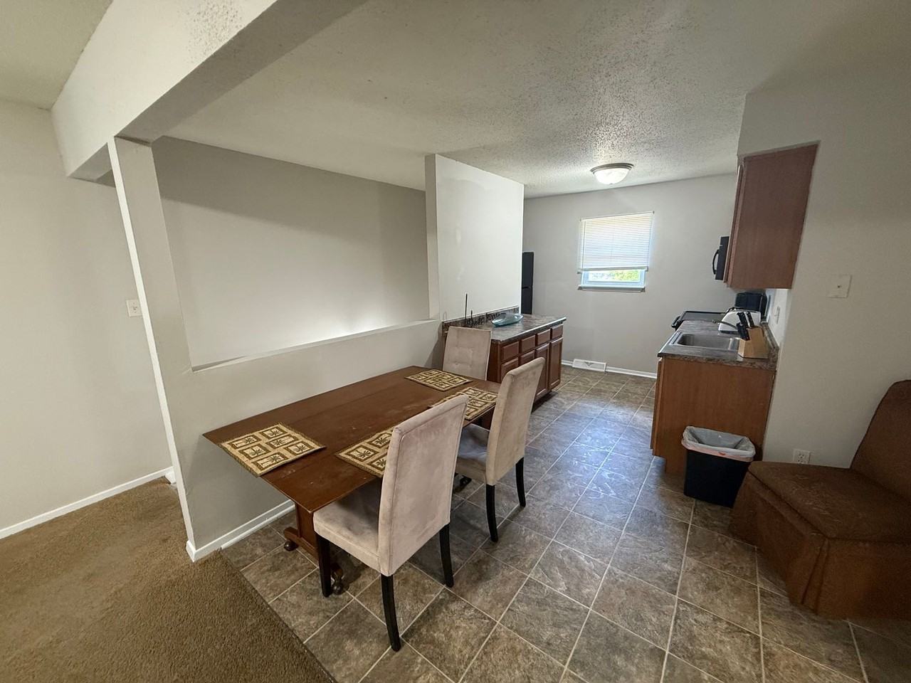 205 Wheaton Ct - Photo 6 of 27