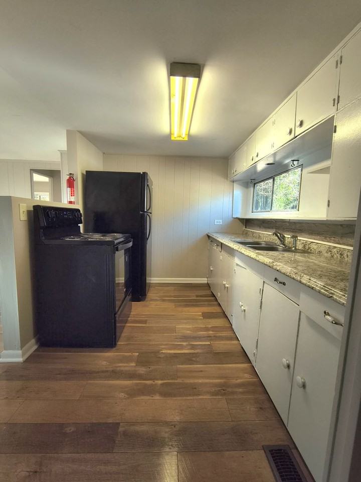 148 W Wadsworth Cir - Photo 5 of 10