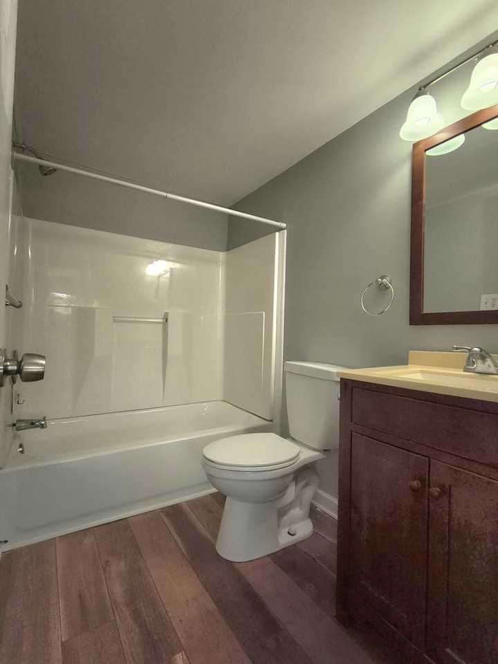 148 W Wadsworth Cir - Photo 7 of 10