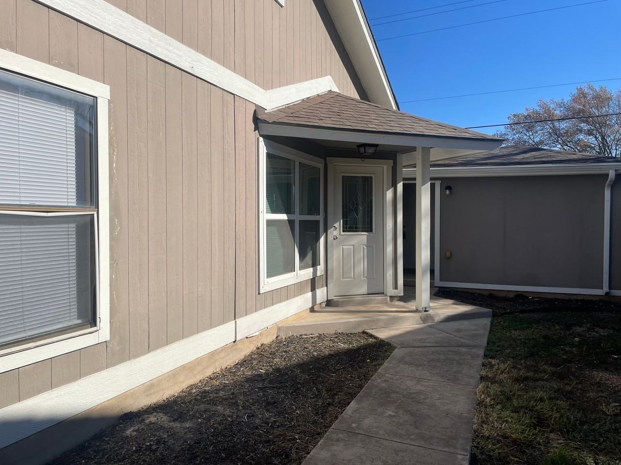 5914 Valley Wood - Photo 2 of 22