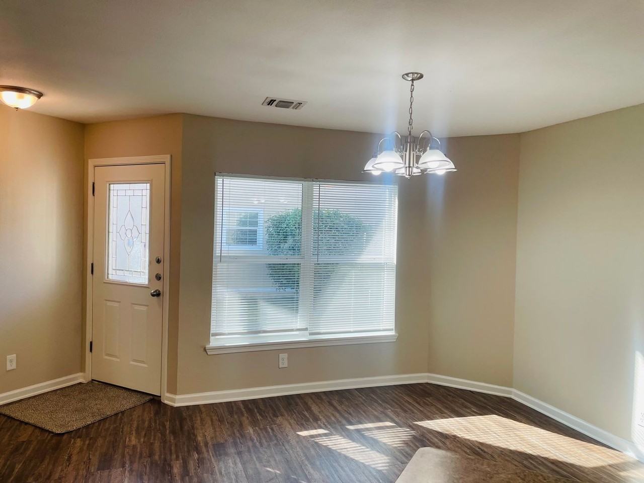 5914 Valley Wood - Photo 4 of 22