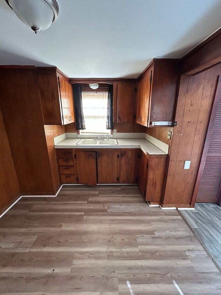 4603 School St - Photo 5 of 8