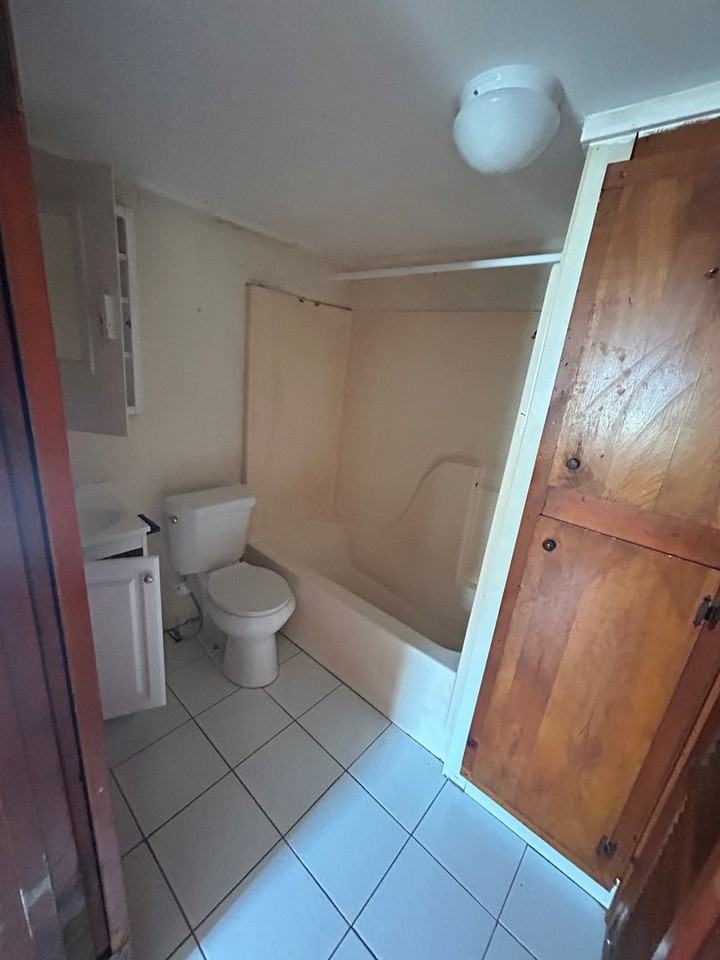 4603 School St - Photo 6 of 8