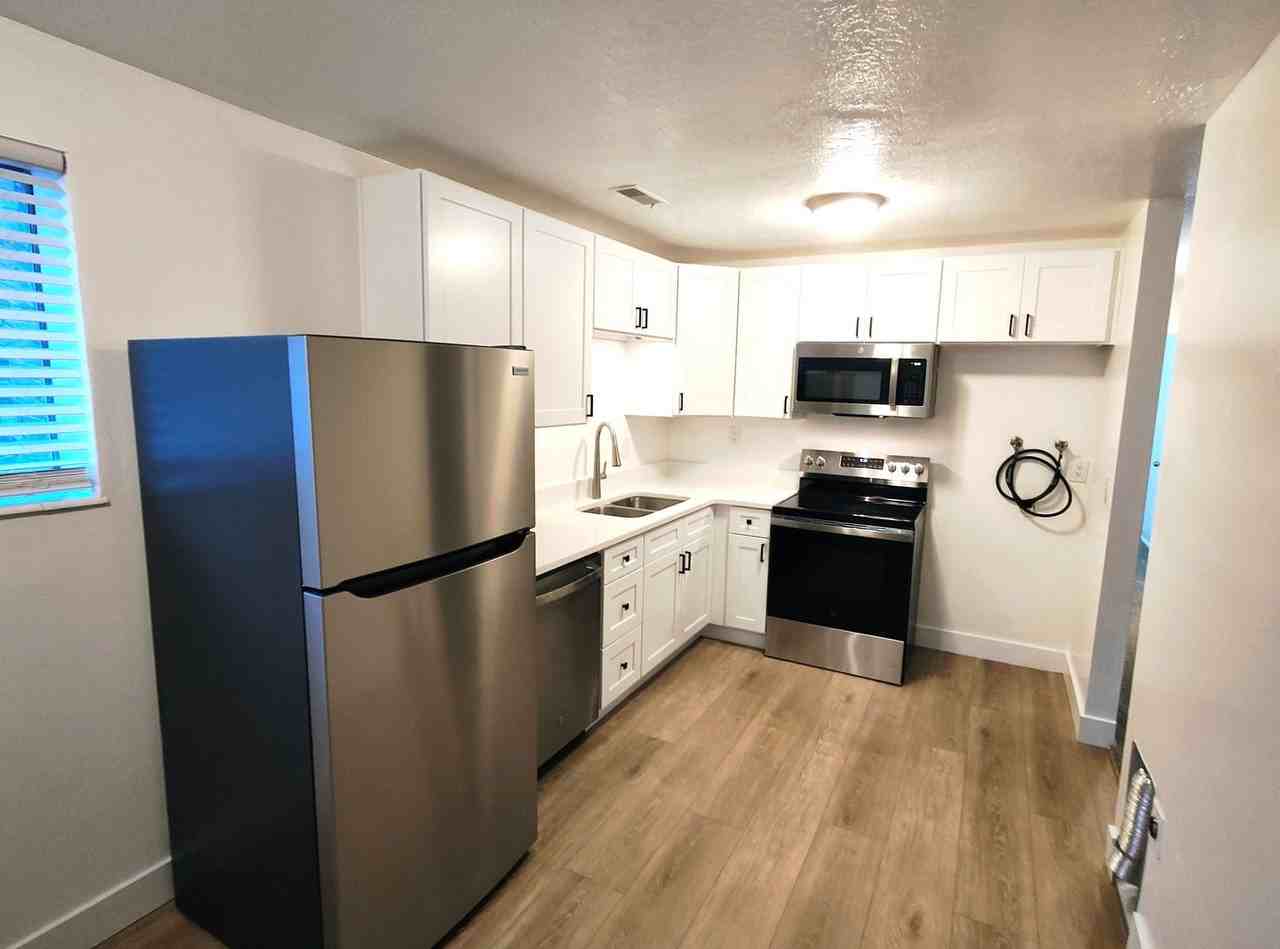 437 E 5600 S #C - Photo 6 of 16