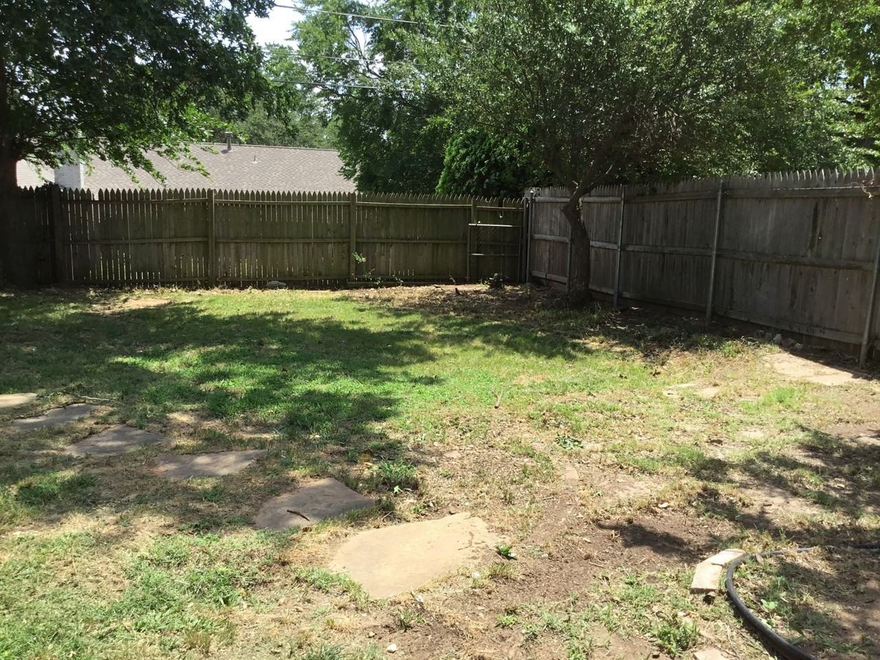 2208 Nw 47th St - Photo 6 of 32