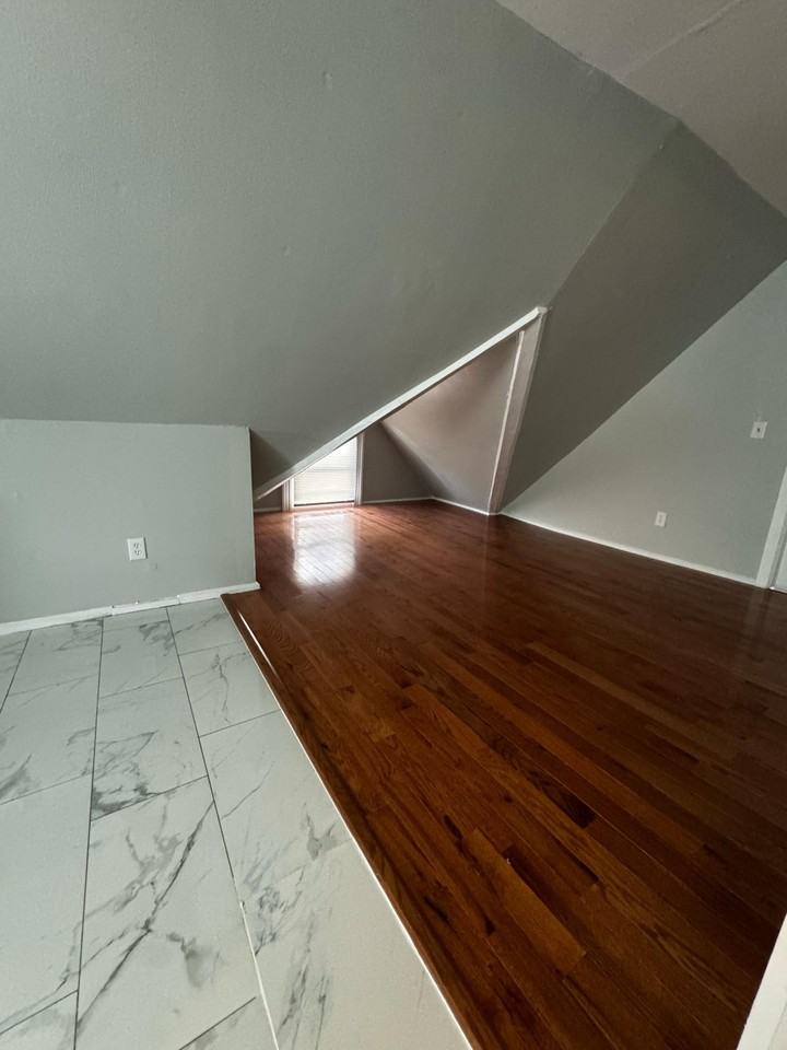 228 Sherman Ave #3 - Photo 2 of 7