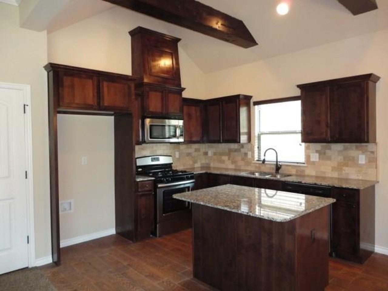 309 Timber Ln - Photo 5 of 14