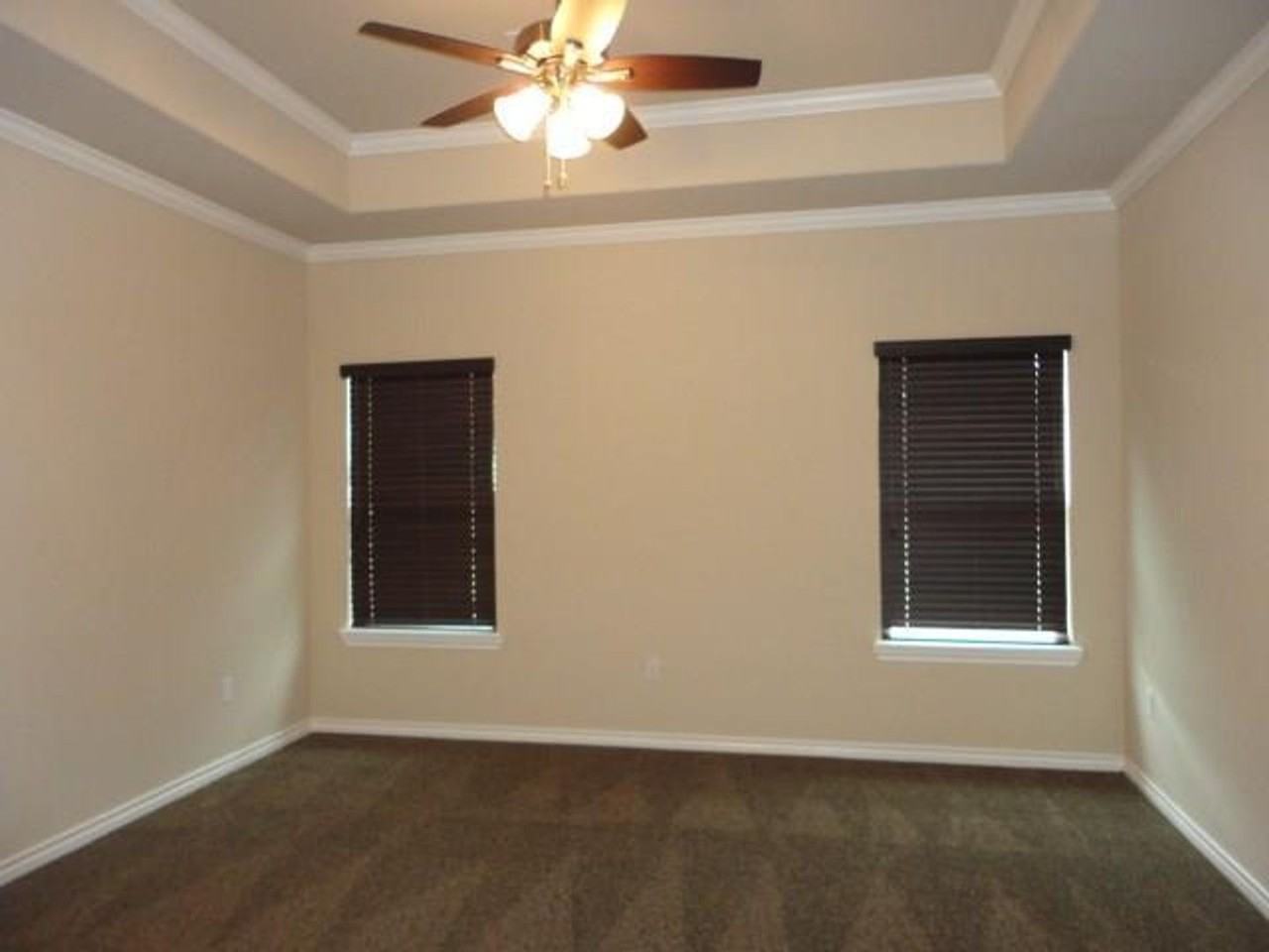 309 Timber Ln - Photo 7 of 14