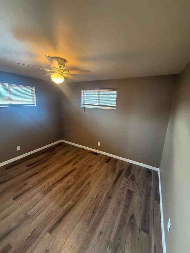 1850 Siskiyou St - Photo 6 of 11