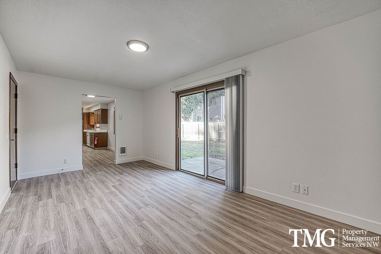 10800 Ne 96th St - Photo 7 of 31