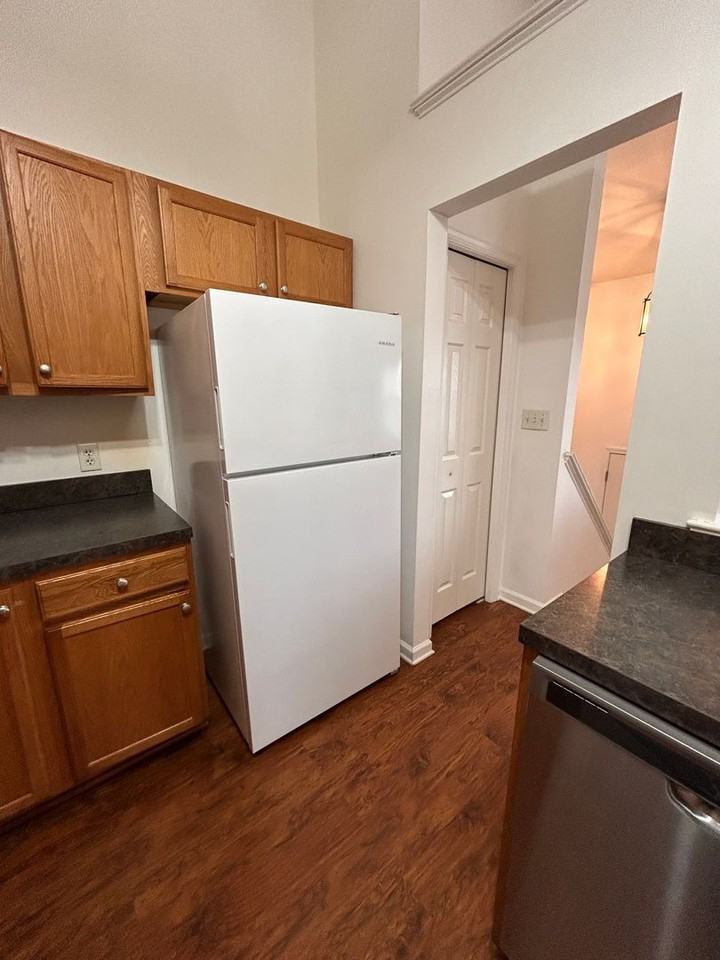 104 Farmhouse Ln - Photo 6 of 15