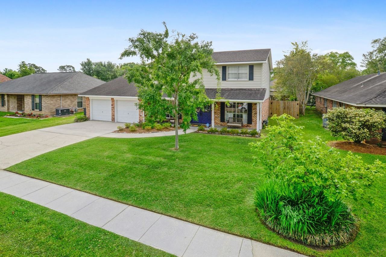 4643 Fleet Dr - Photo 2 of 34