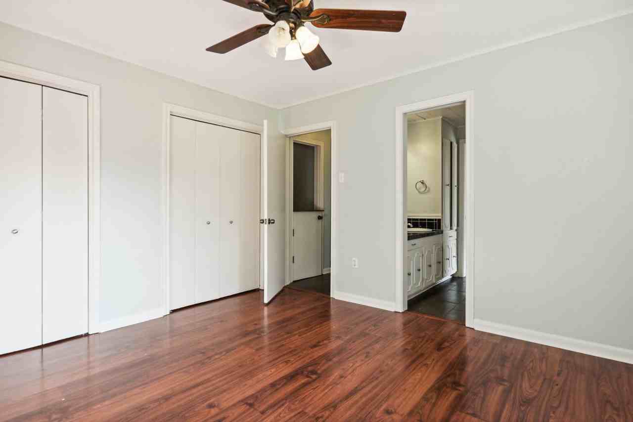 4643 Fleet Dr - Photo 3 of 34