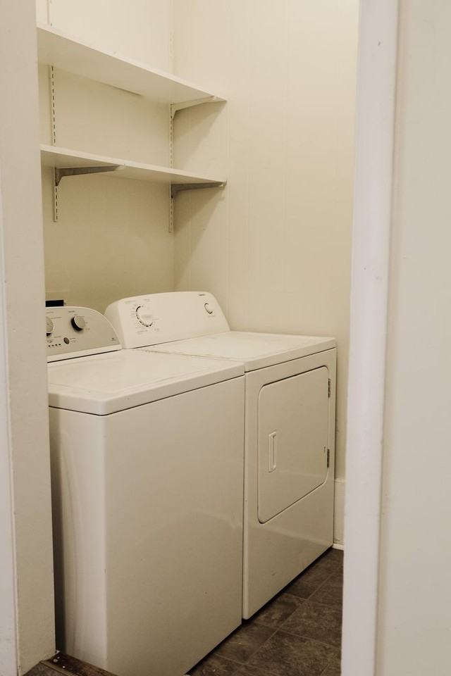 135 Arrowhead Rd - Photo 3 of 23