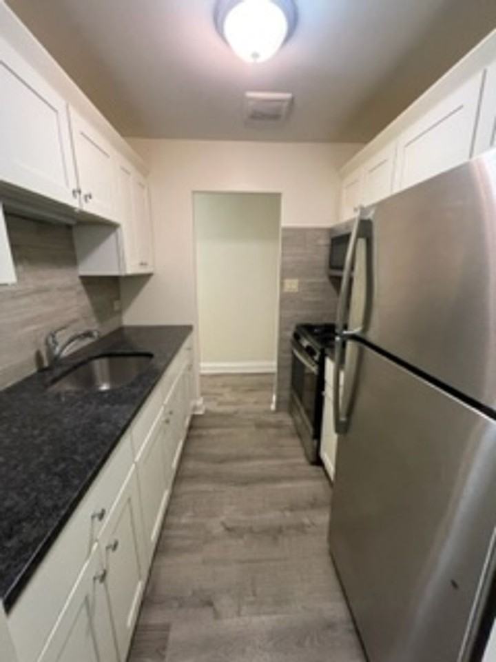 Live the Lakefront Dream at North Shore Apartments - Photo 2 of 22