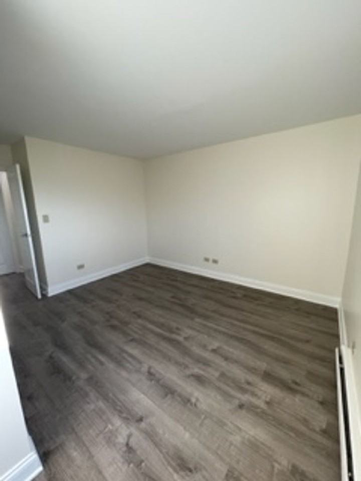 Live the Lakefront Dream at North Shore Apartments - Photo 6 of 22