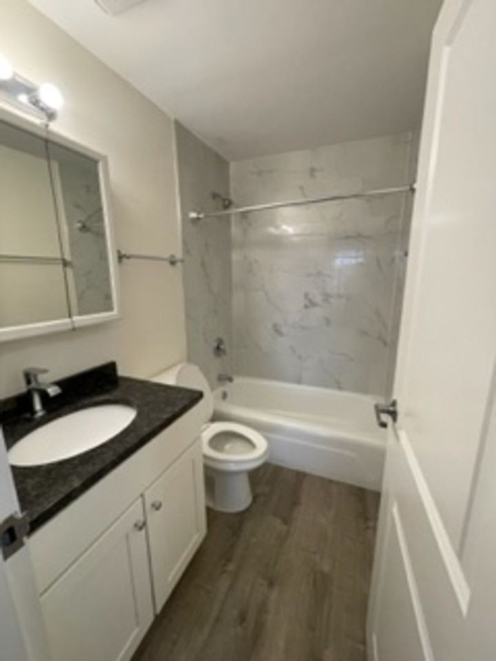 Live the Lakefront Dream at North Shore Apartments - Photo 7 of 12