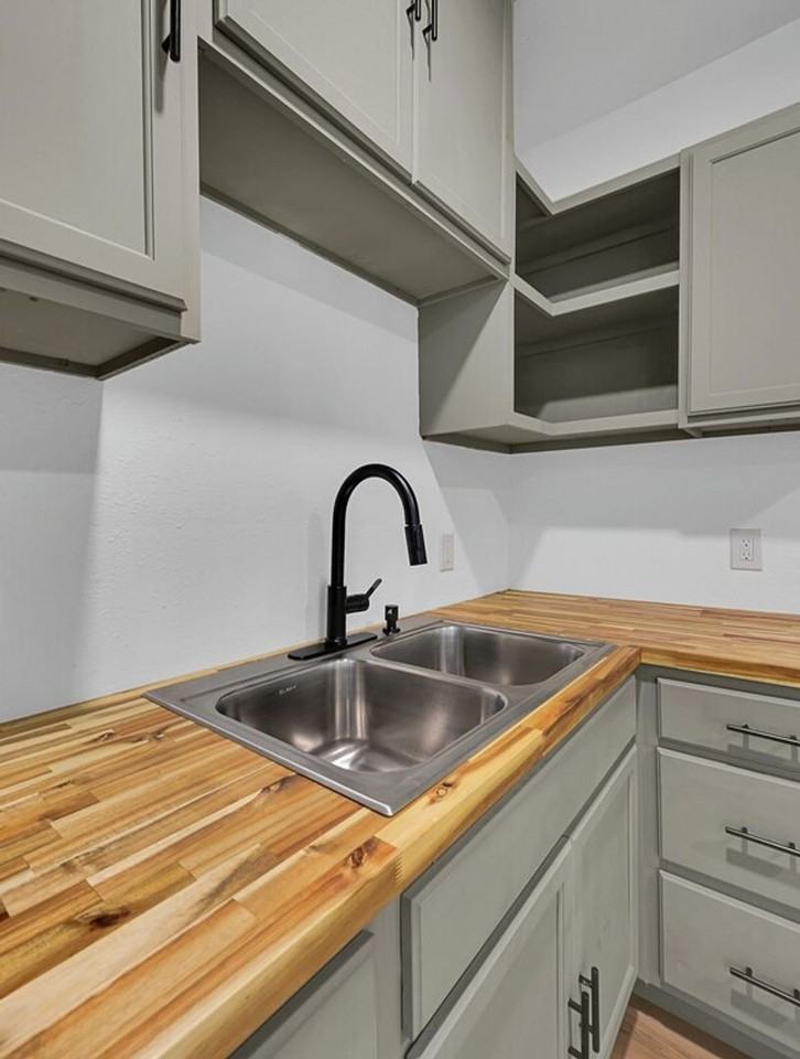 1612 N 11th St - Photo 6 of 20