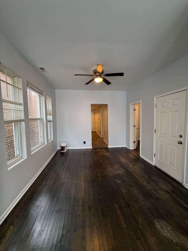 7224 S Saint Lawrence Ave - Photo 4 of 18