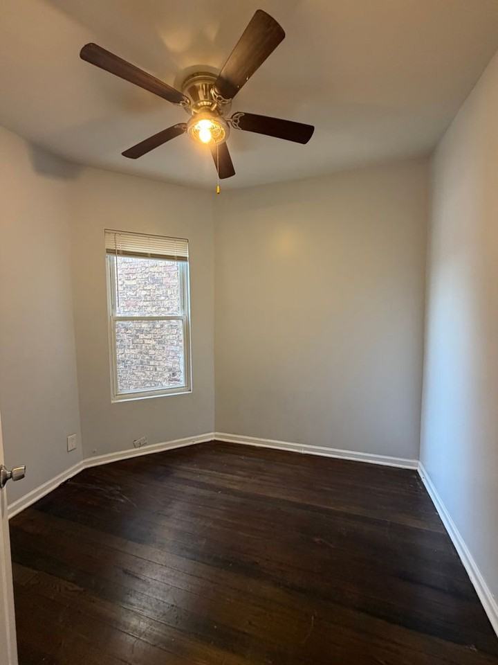 7224 S Saint Lawrence Ave - Photo 7 of 18