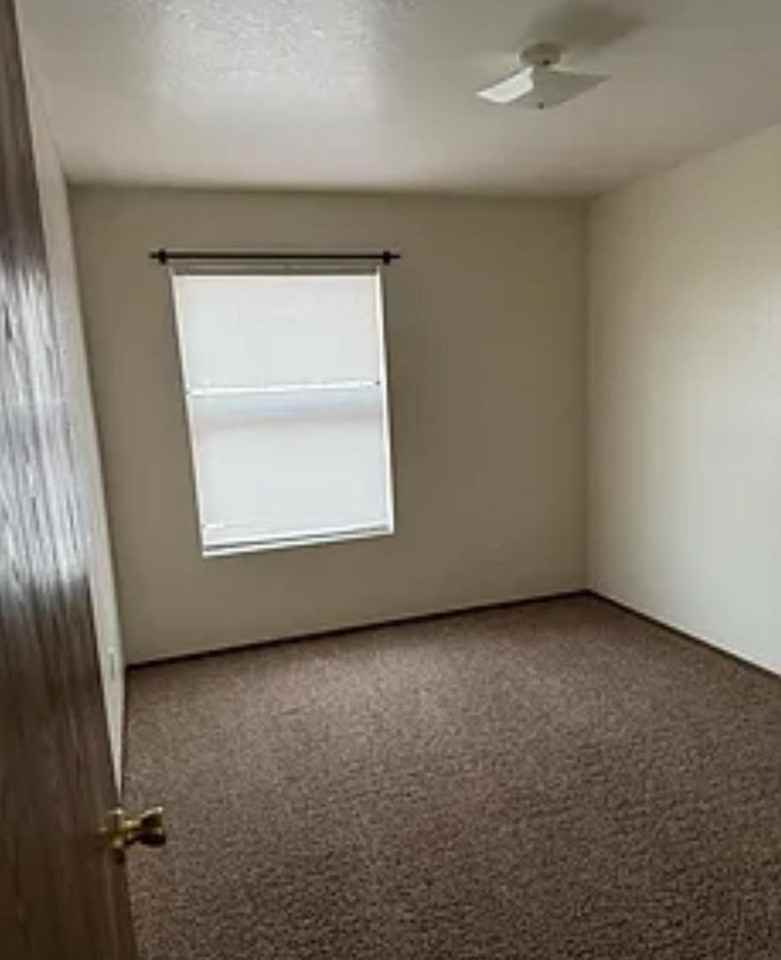 2190 Bex St - Photo 5 of 5