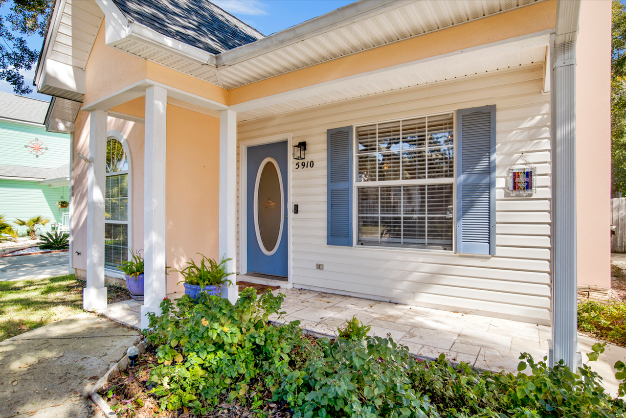 5910 Bay Vista Dr - Photo 2 of 25