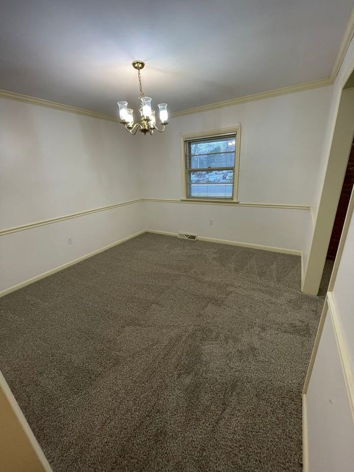 901 Shreiner Ave - Photo 5 of 13