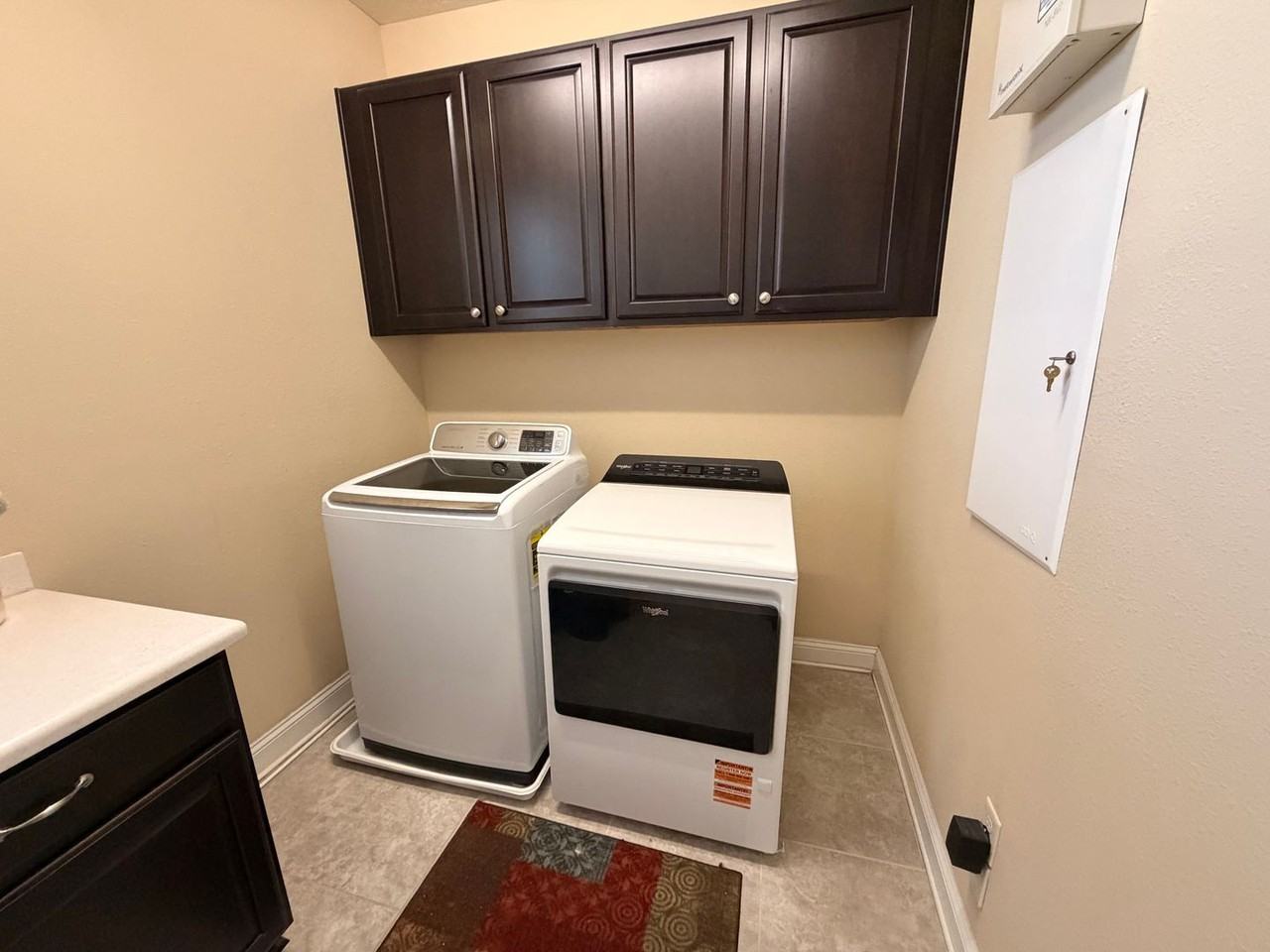 305 Medio Dr - Photo 6 of 11