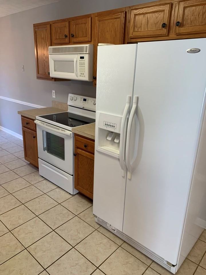 2155 Herndon St - Photo 5 of 18