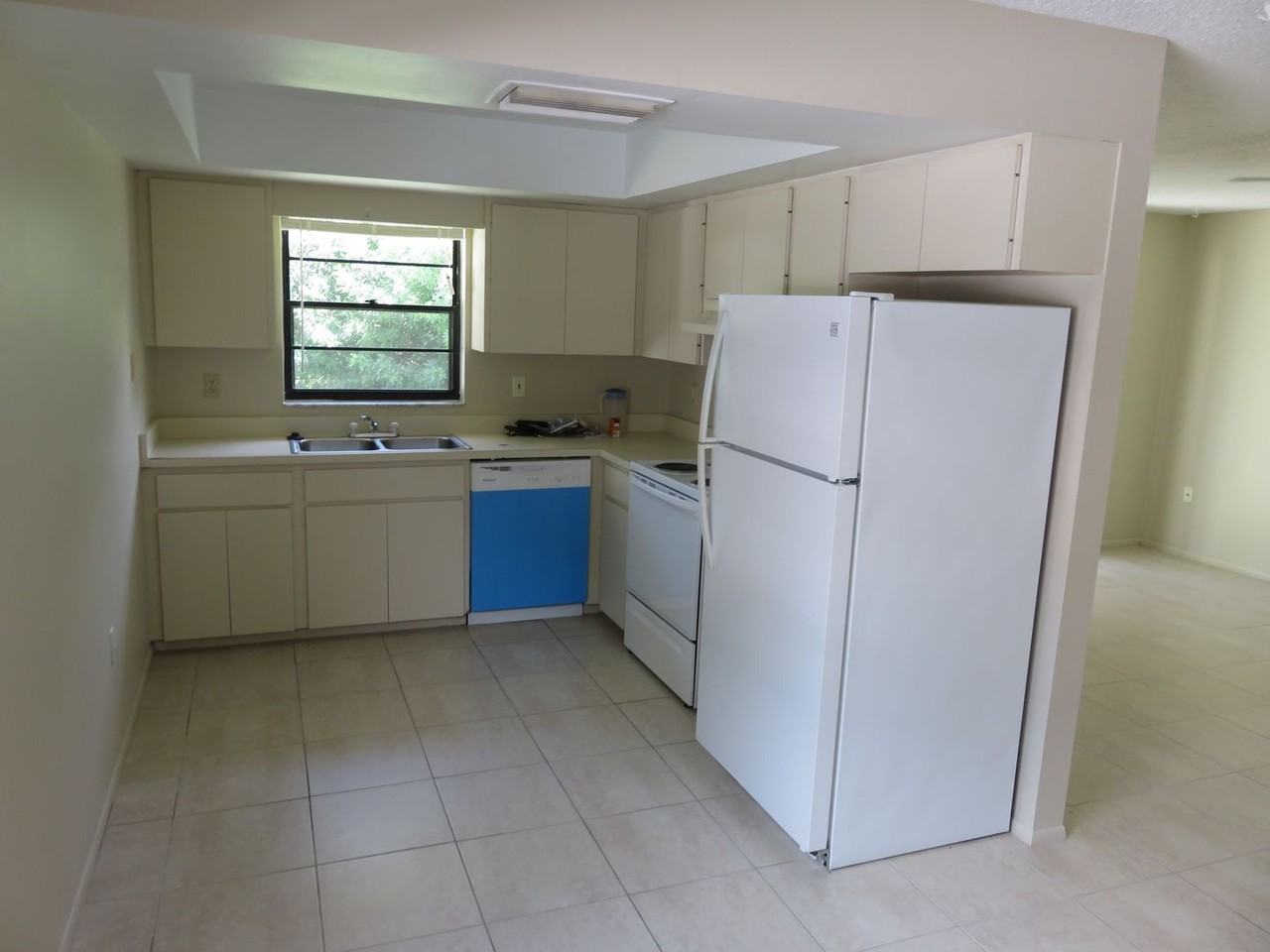 1826 Rita St - Photo 4 of 20