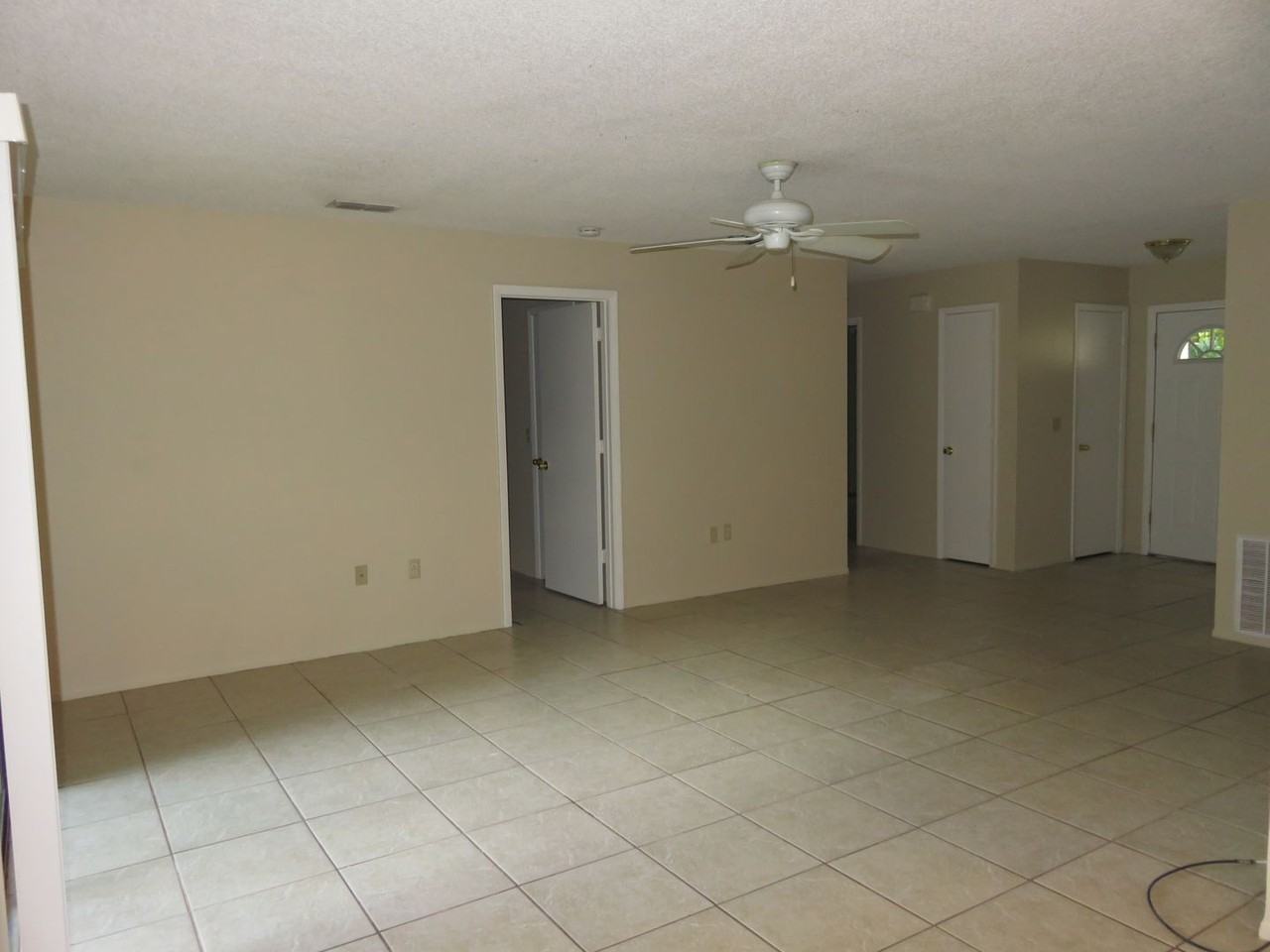 3019 Spirea St - Photo 5 of 23