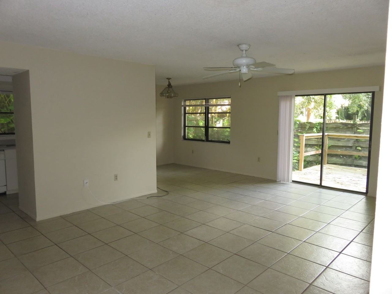 3019 Spirea St - Photo 6 of 23