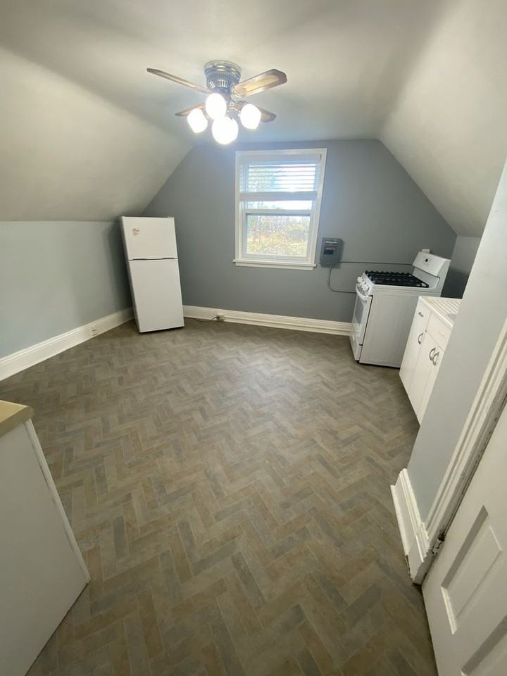 1826 Minnesota Ave - Photo 3 of 19